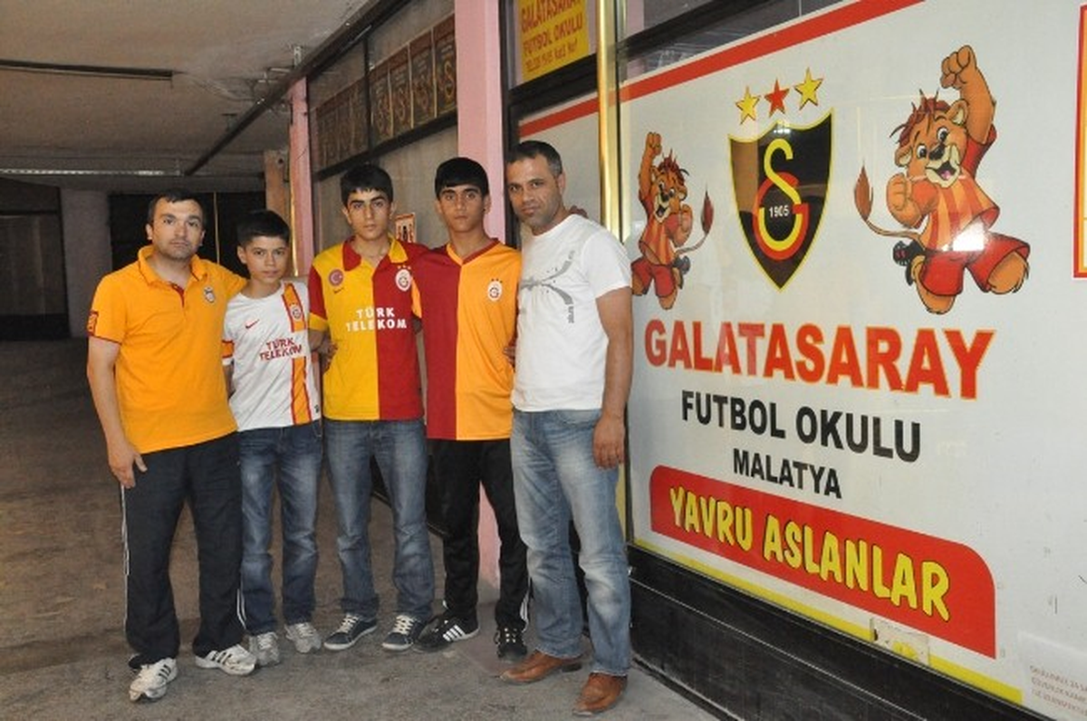 Malatya\'dan 3 Futbolcu, Galatasaray Altyapısında Seçmelere Katıldı