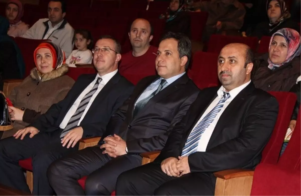 "O\'nun Evinde Sevgi Her Yerdeydi"