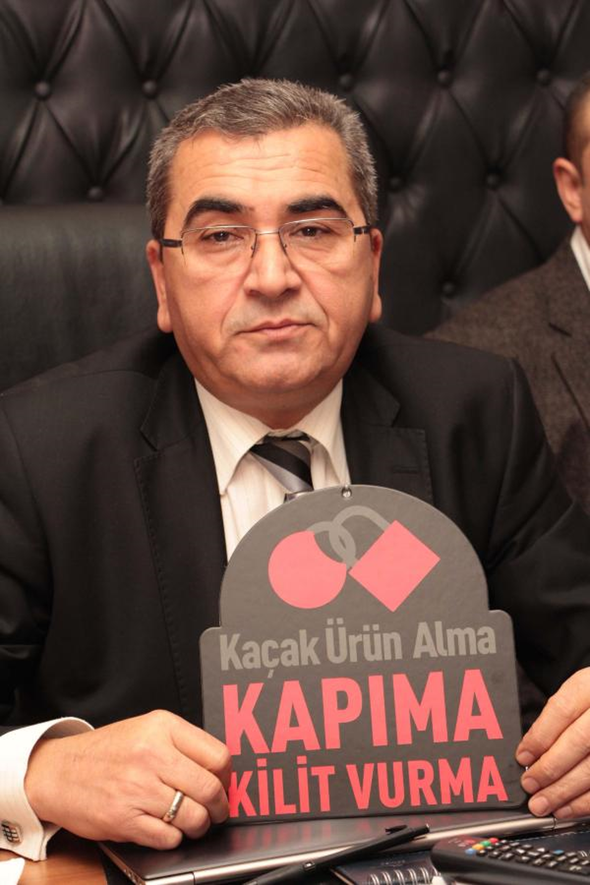 Oda Başkanı: 5 Sigaradan 1\'i Kaçak