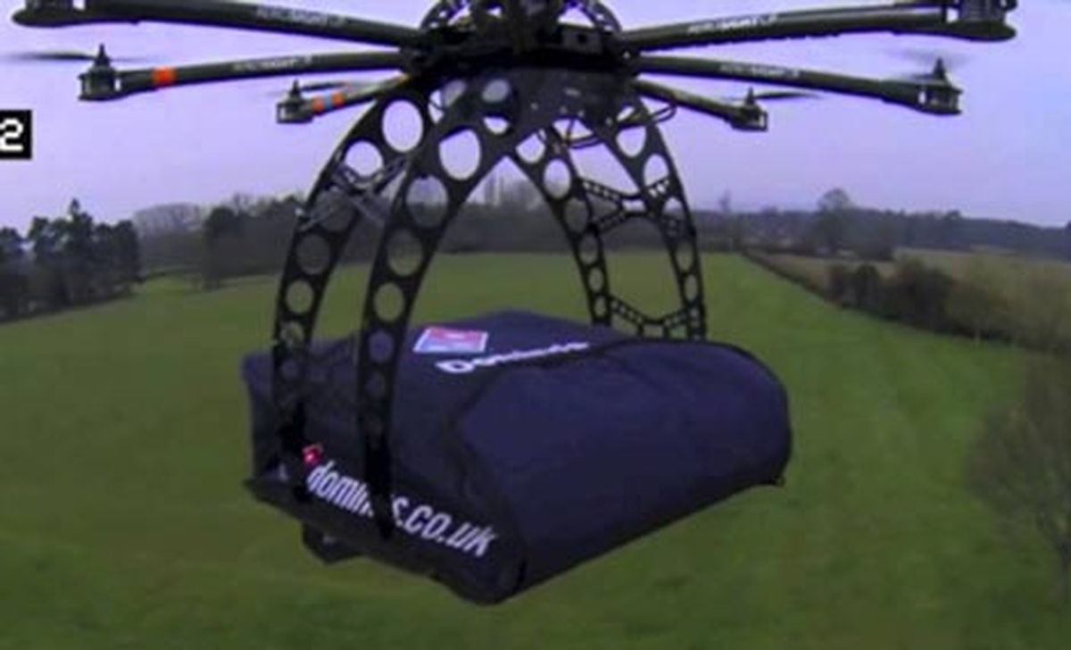 Önce Dominos Pizza, Şimdi de Amazon.com Paketleri Havadan Taşımayı Planlıyor