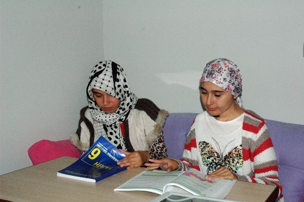 (Özel Haber) Engelli Kardeşlerin Tek İsteği Aynı Okulda Sınava Girebilmek