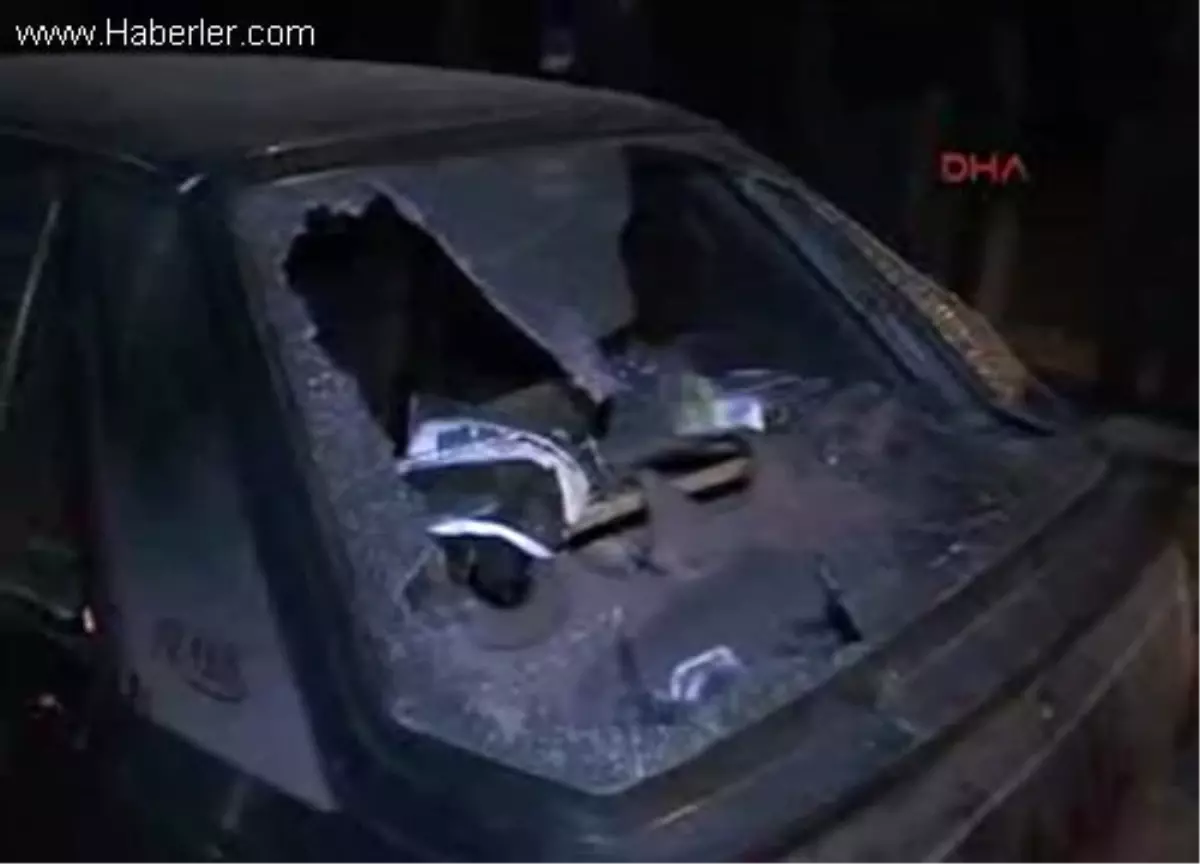 Silahlı Kavgada Baba ile Oğlu Yaralandı