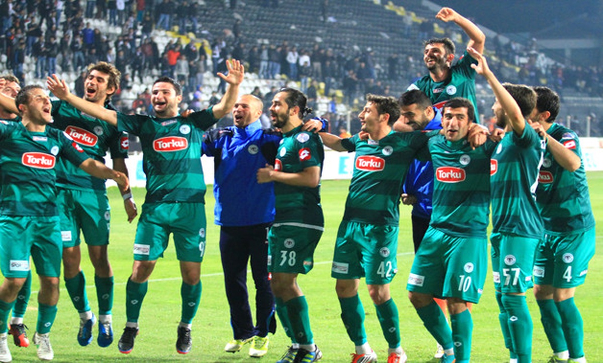 Torku Konyaspor İç Sahada Gülüyor