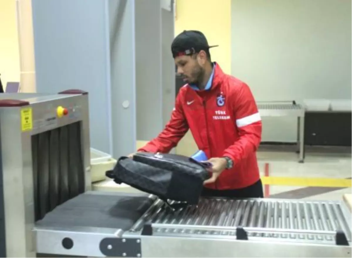 Trabzonspor, Hava Şartlarından Dolayı Karayolunu Kullandı