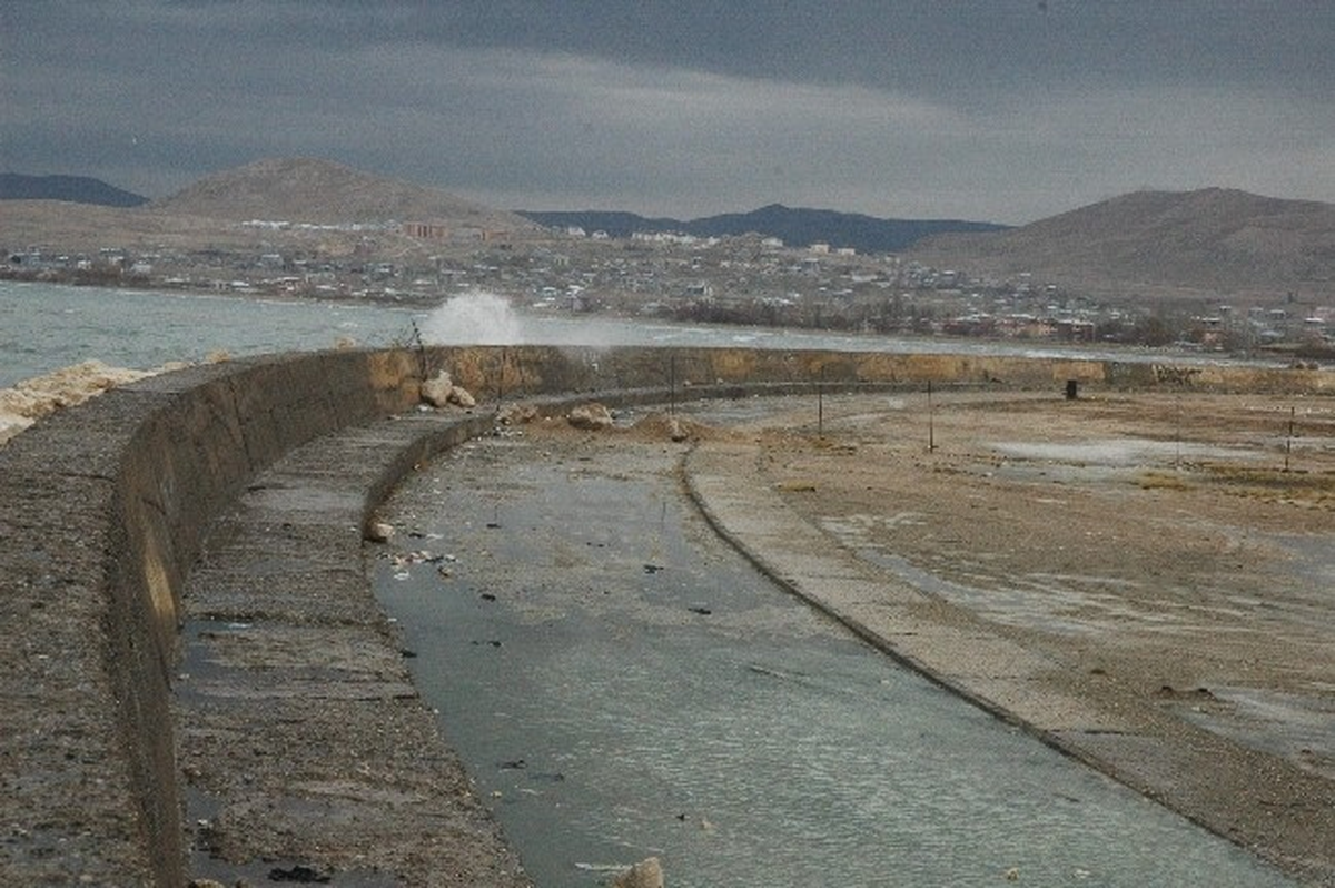 Van Gölü Coştu