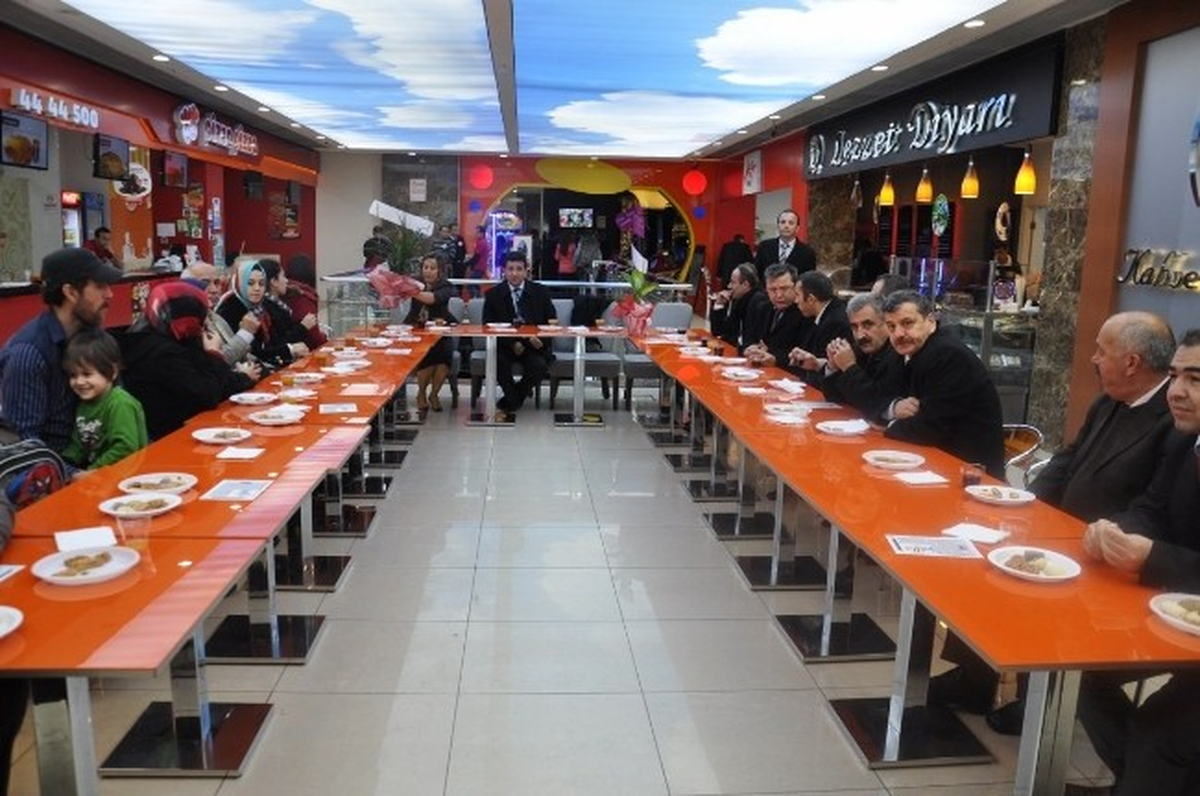 Yardım Sevenler Engellileri Unutmadı
