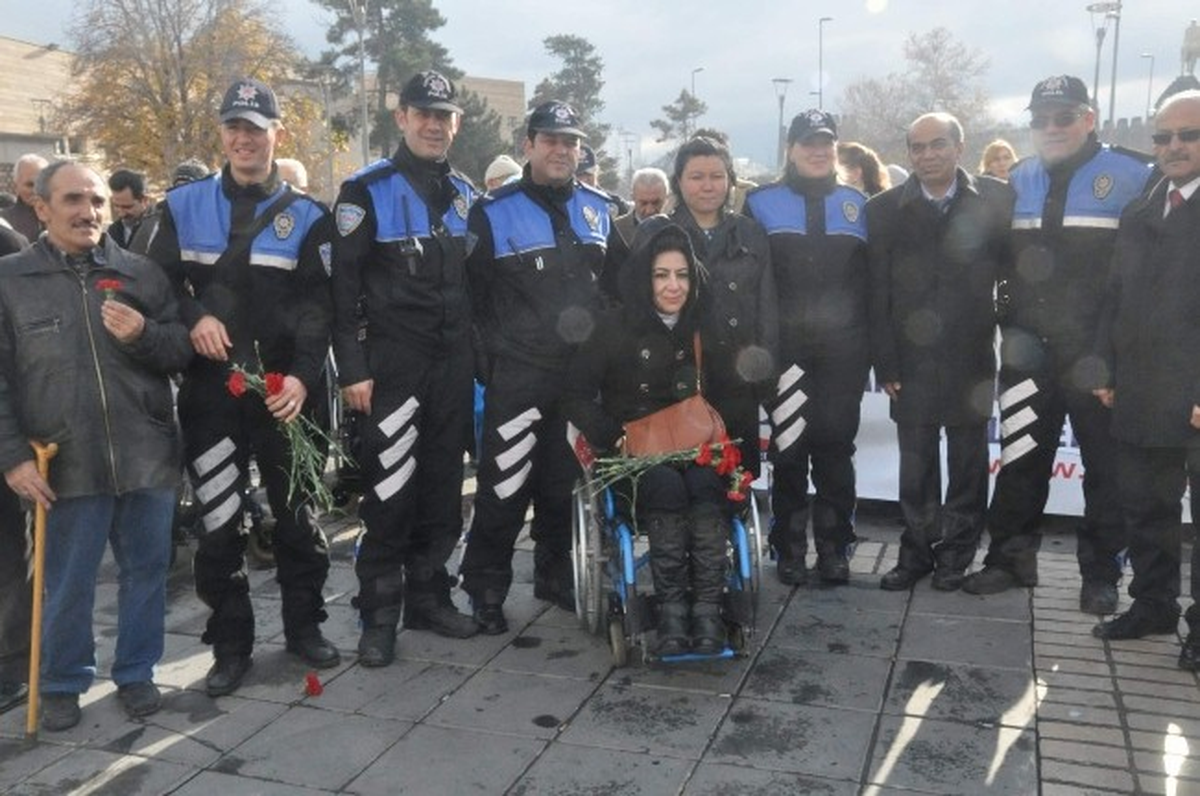 Zerid ve Anadolu Sakatlar Derneği Basın Açıklaması Yaptı