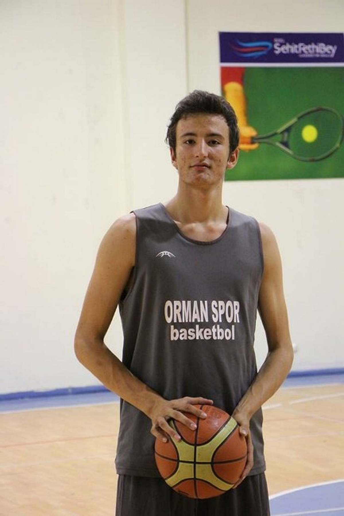 17 Yaşında ve 2.04 Boyunda