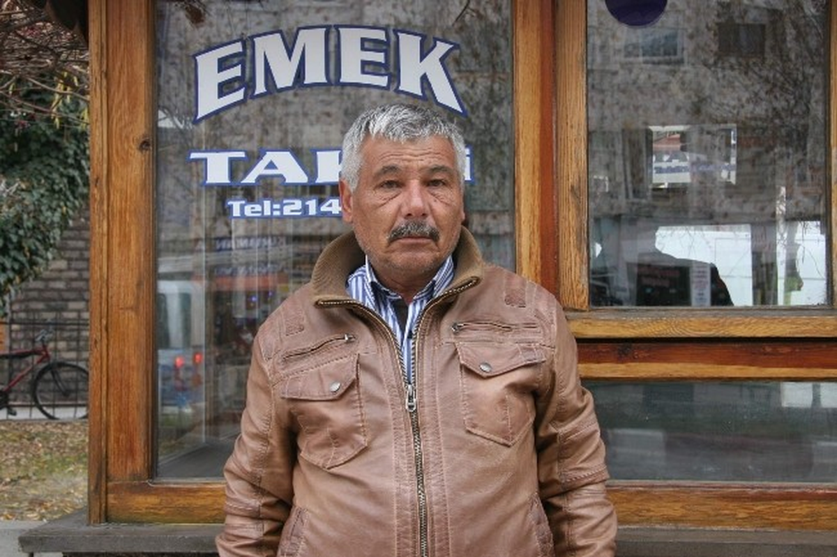 Afyonkarahisar\'daki Taksicilerden Lpg Zammına Tepki Geldi
