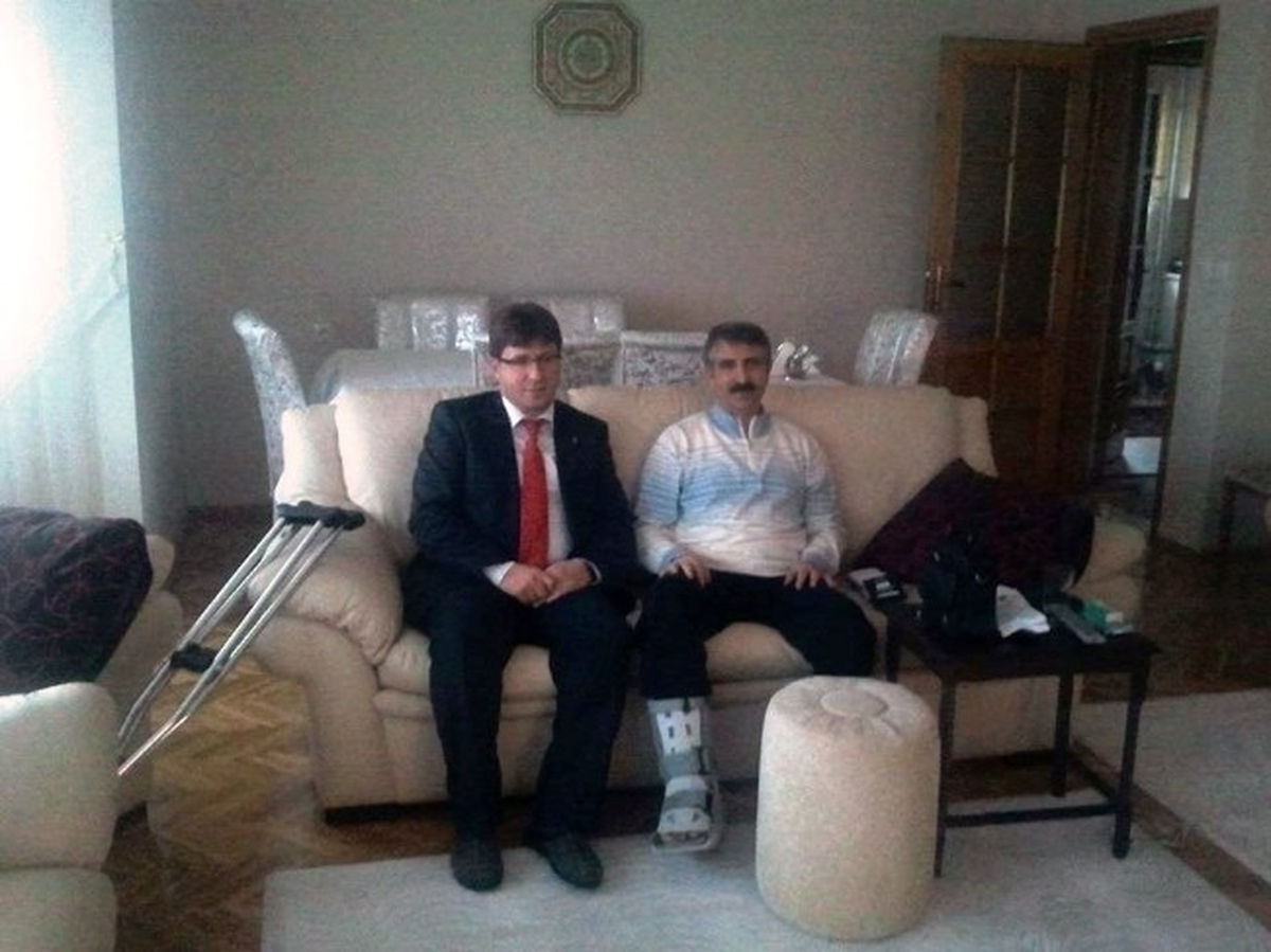 AK Parti İl Başkanı Hakan Kobal Vali Mükerrem Ünlüer\'i Ziyaret Etti