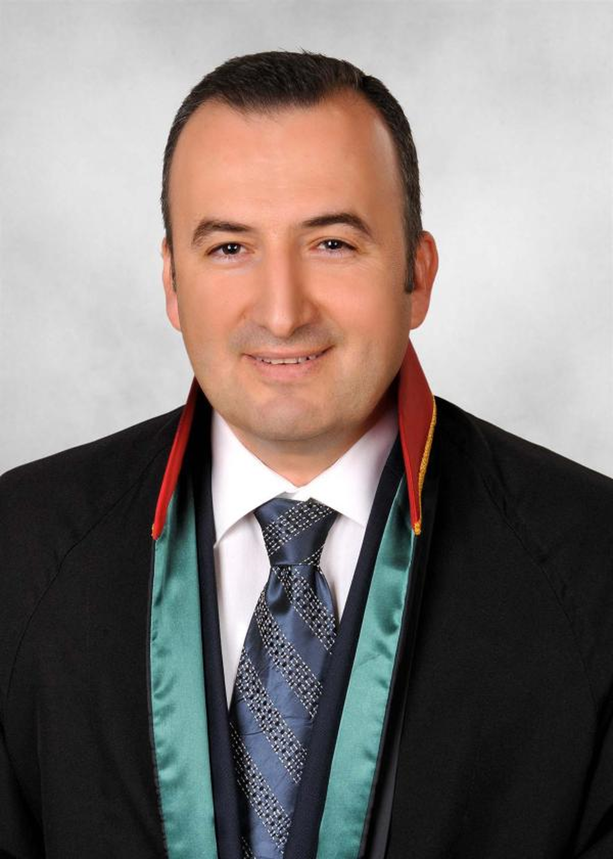 Avukat Olmak Zorlaşıyor