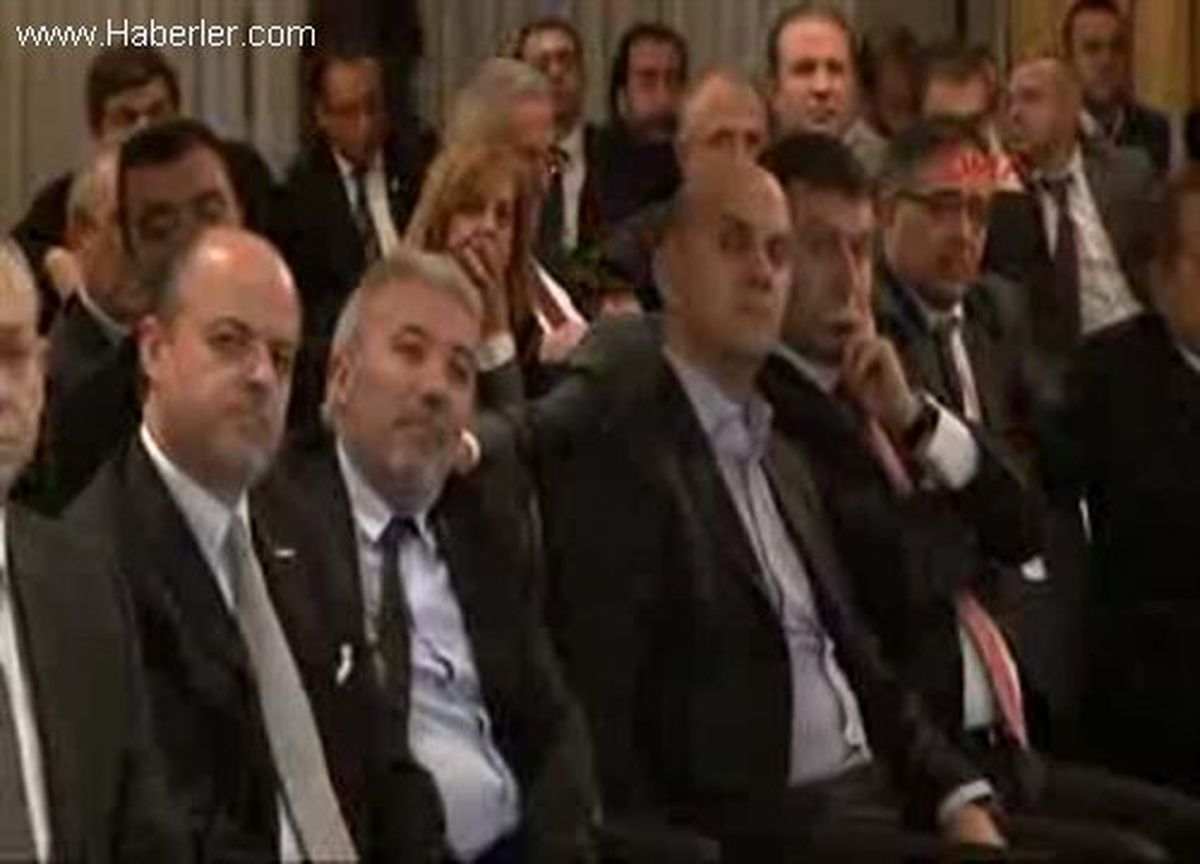"Türkiye\'nin Lokomotif Ülkelerden Birisi Olması Gerekiyor"