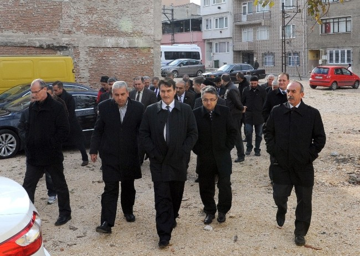 Başkan Dündar Vatandaşları Dinledi
