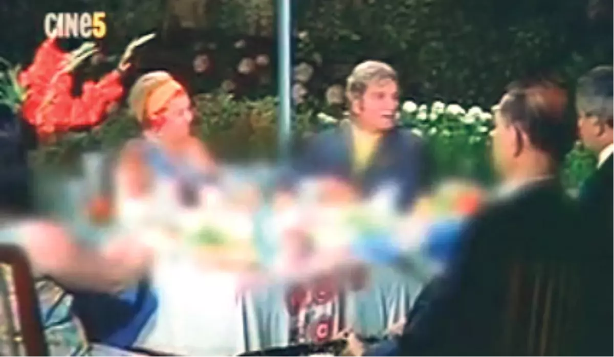 Cıne5, Zeki Müren\'in Filmini Buzladı