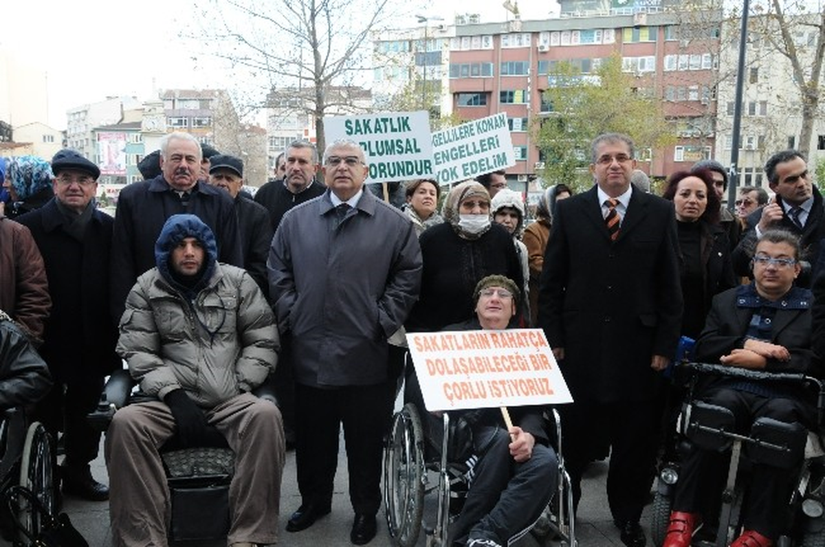 Çorlu\'da Engelliler Günü Etkinliği