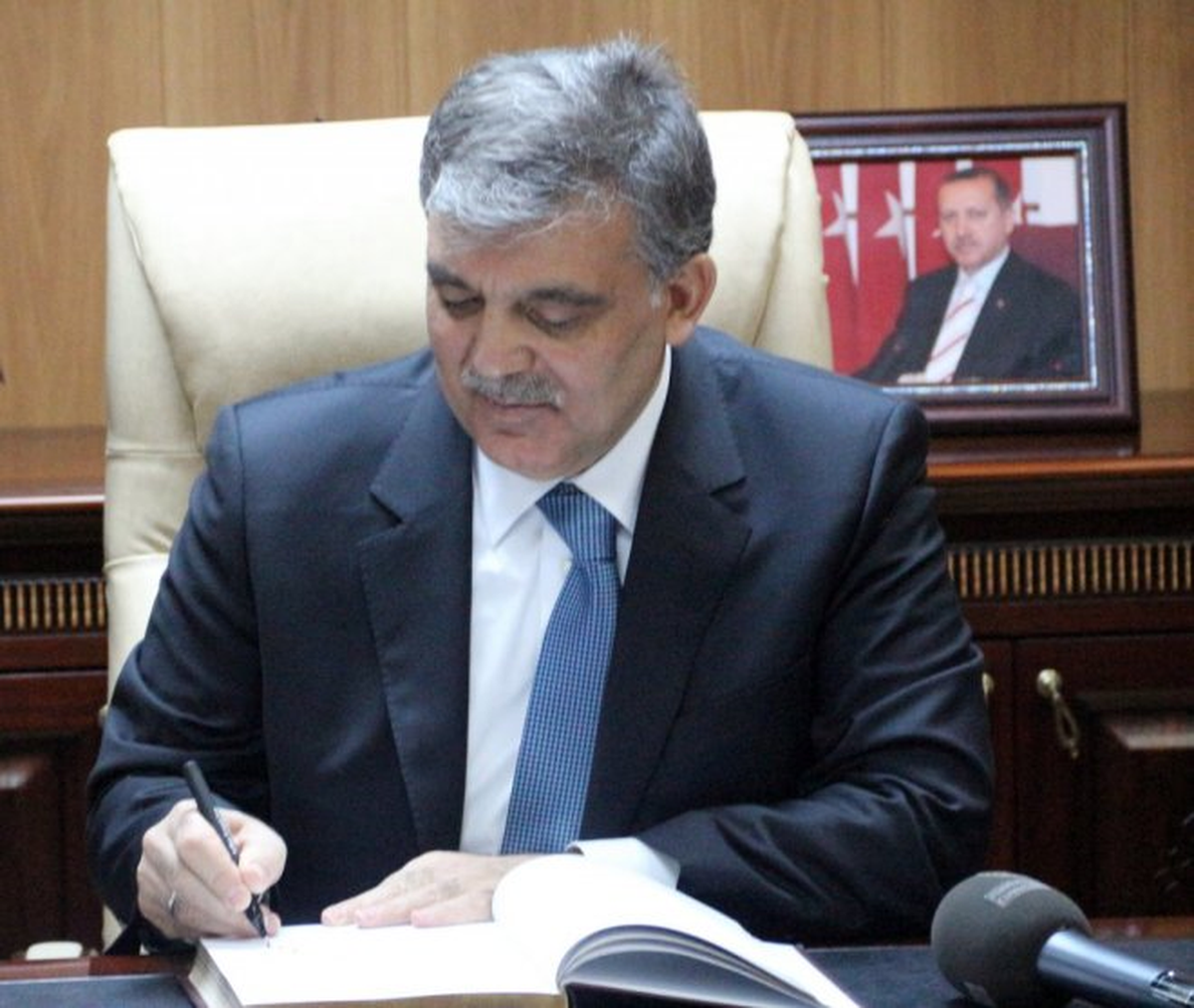 Cumhurbaşkanı Gül 6 Kanunu Onayladı