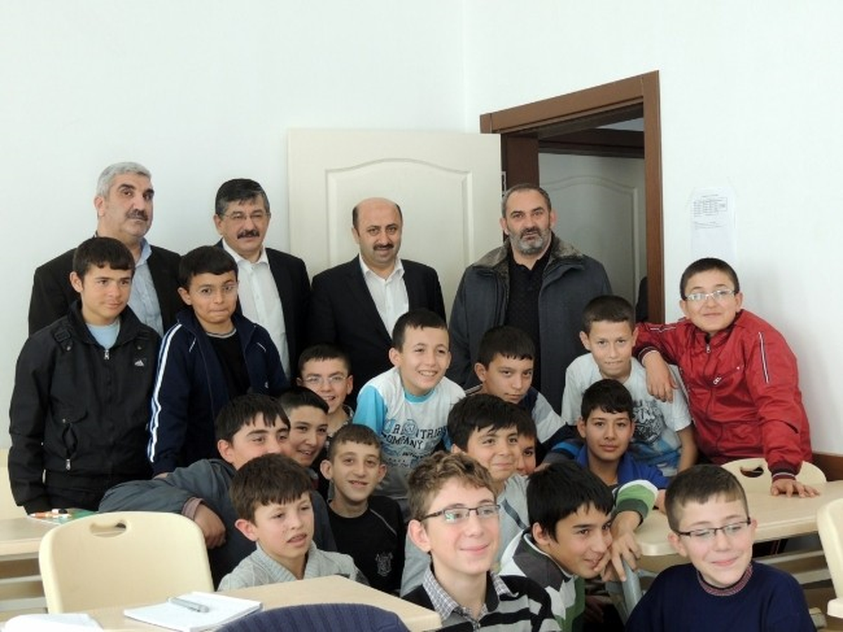 Döngeloğlu ve Erzincanlı\'dan Kanlıca Bilgi Evi\'ne Ziyaret