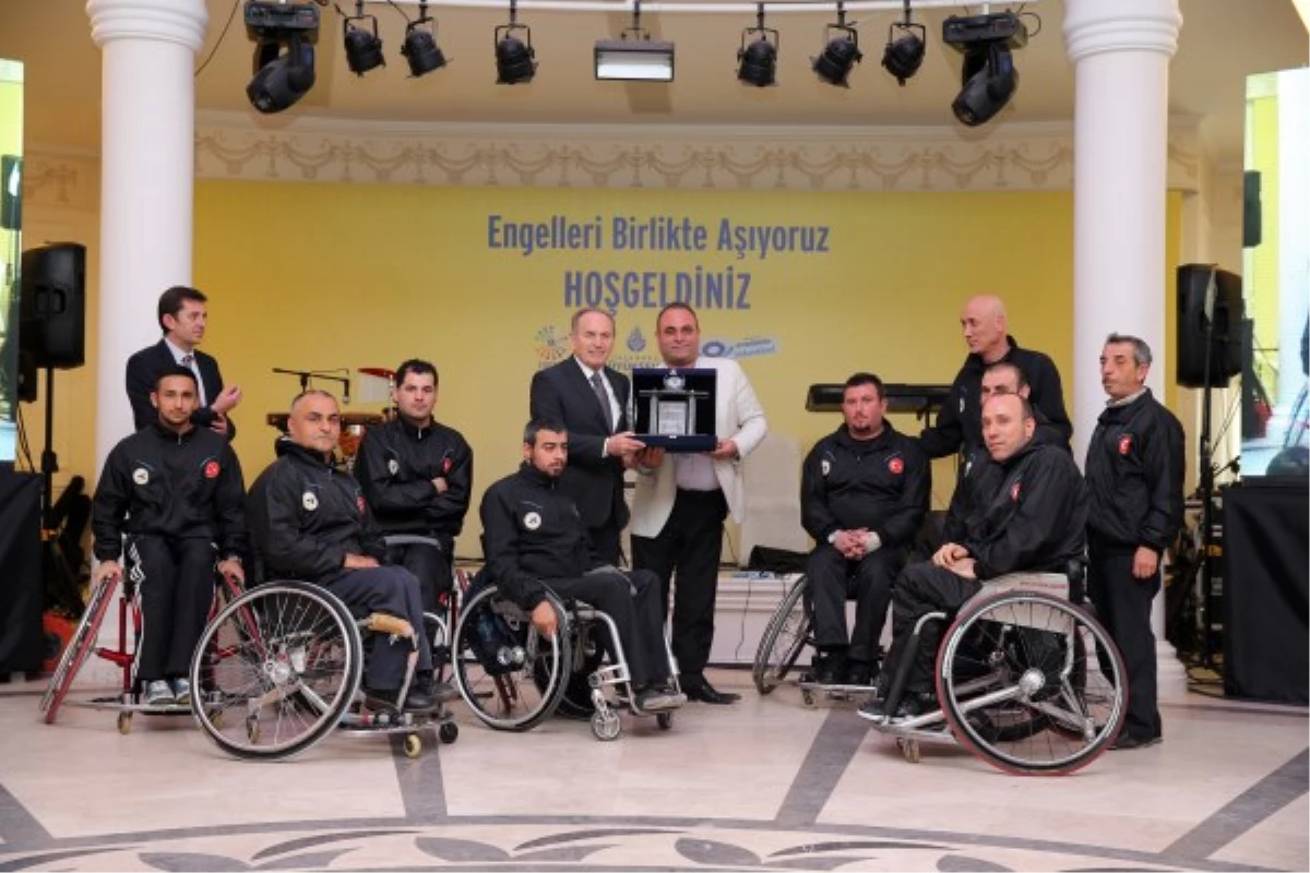 "Engelli Vatandaşlarımız İstanbul\'u Gönüllerince Kullanacak"