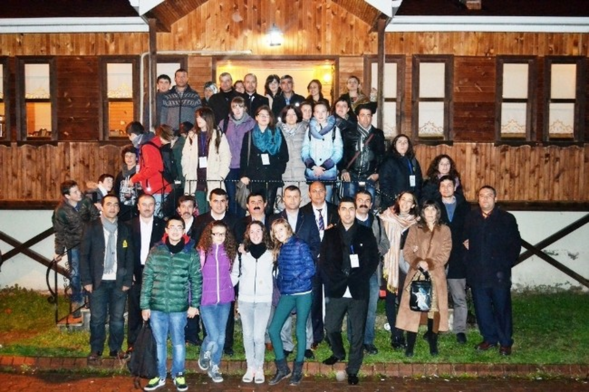 Farklı Kültürler Kozcağız\'da Buluştu