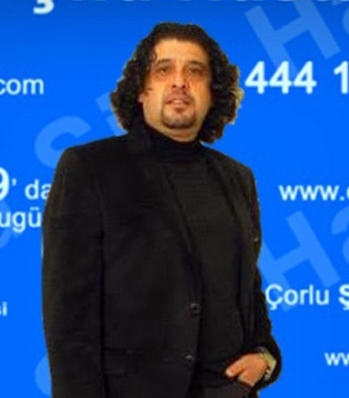 "Fue Yöntemiyle Dikişsiz, Yarasız Saç Ektirebilmek Mümkün"