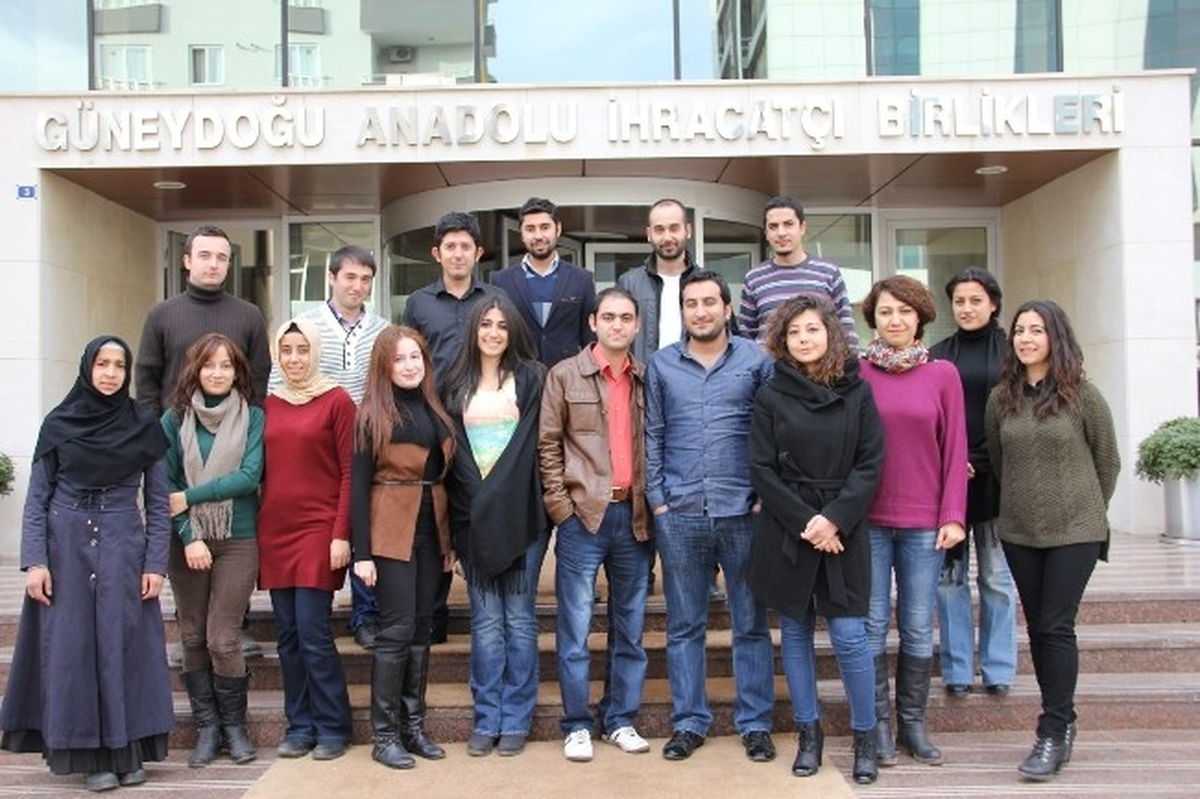 Gaib\'in Bu Eğitim Projesi Üniversiteleri Aratmıyor