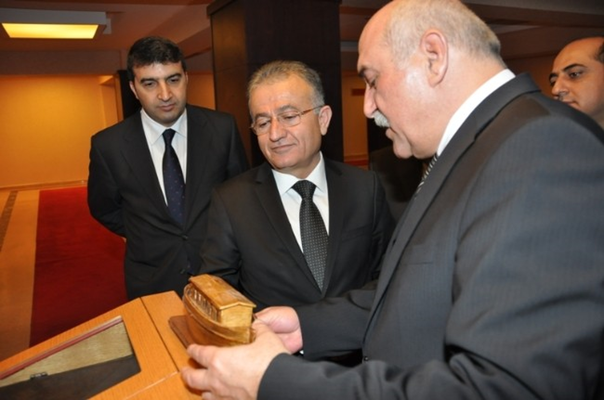 İbrahim Halil Sınır Kapısı İdari Amiri\'nden Vali İpek\'e Ziyaret