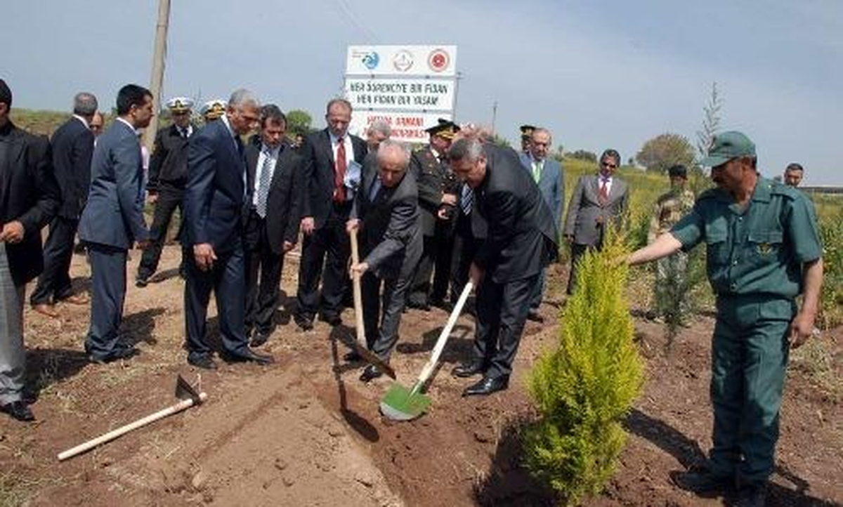 İzmir\'de Ağaçlandırma Çalışmaları