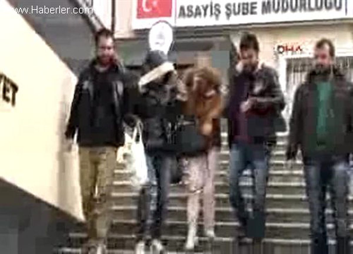 Kadın Kapkaççılar Yakalandı