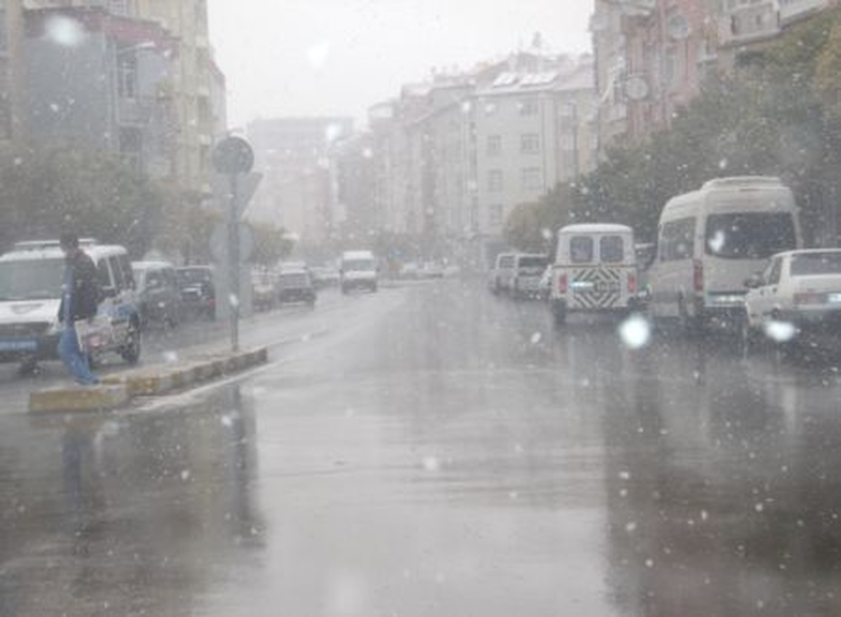 Karaman\'da Kar Yağışı Hayatı Olumsuz Etkiledi