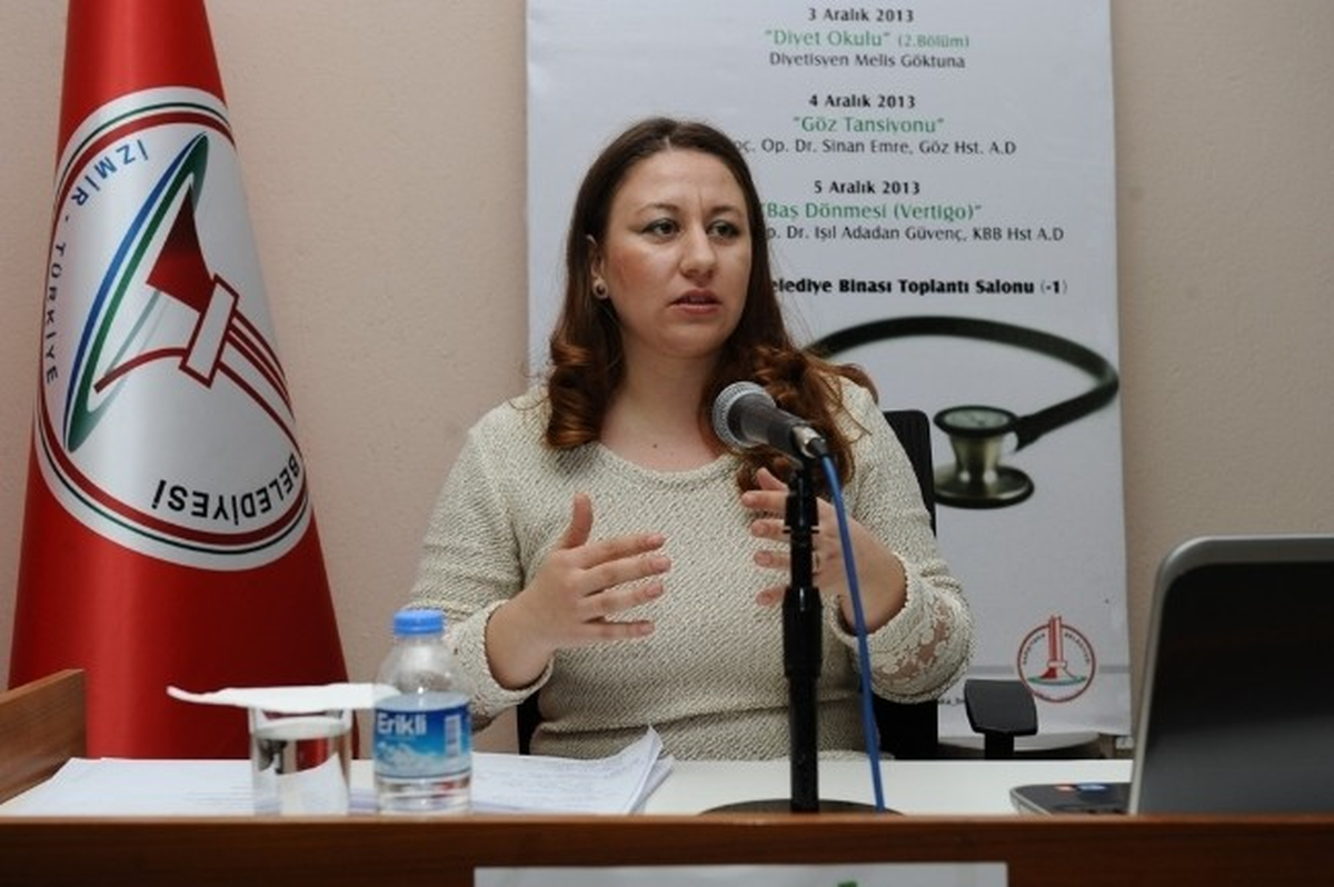 Karşıyaka\'da Uzmanlardan "Obezite" Uyarısı
