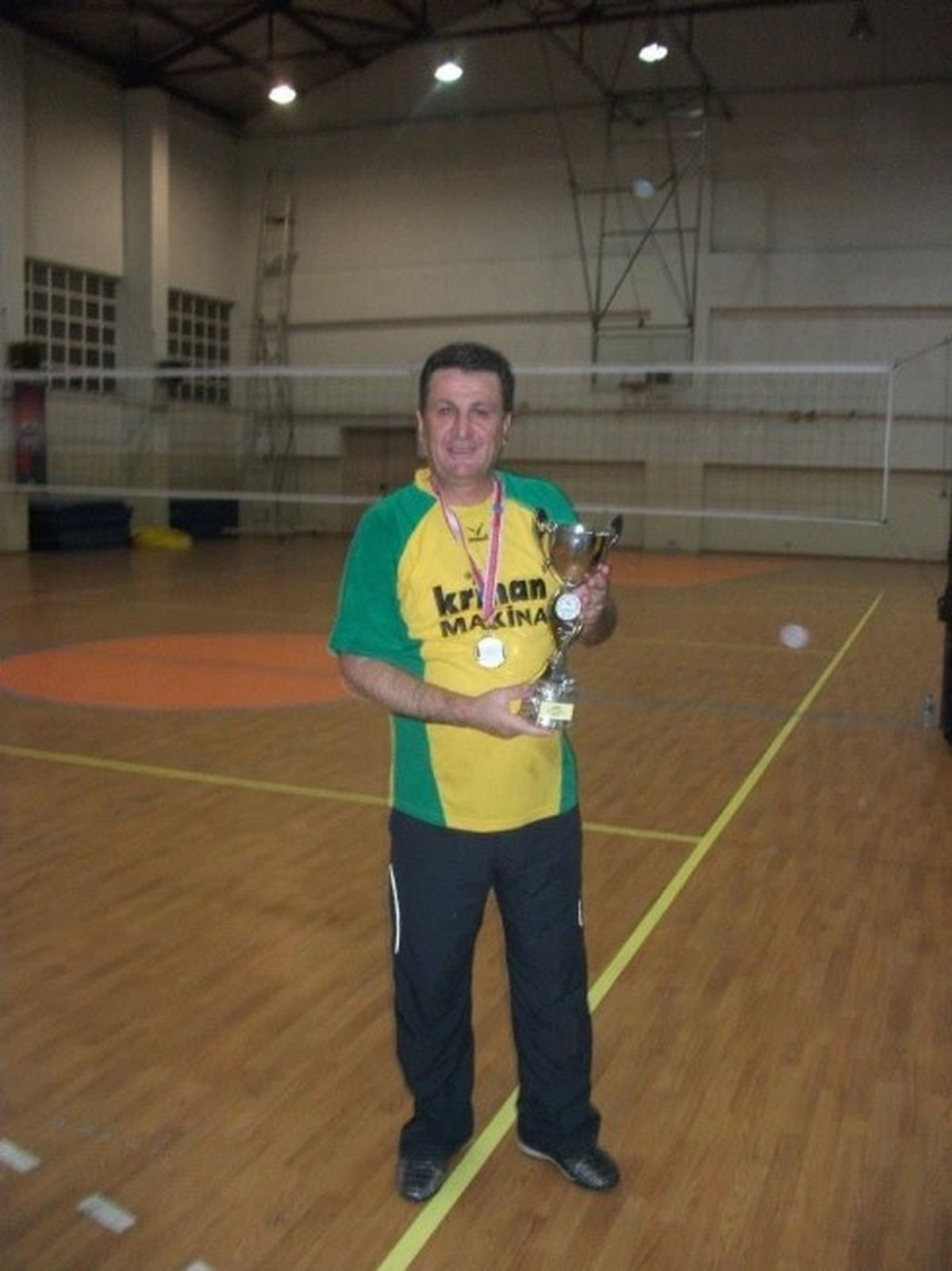 Kaynarca Voleybol Takımı Namağlup Şampiyon Oldu