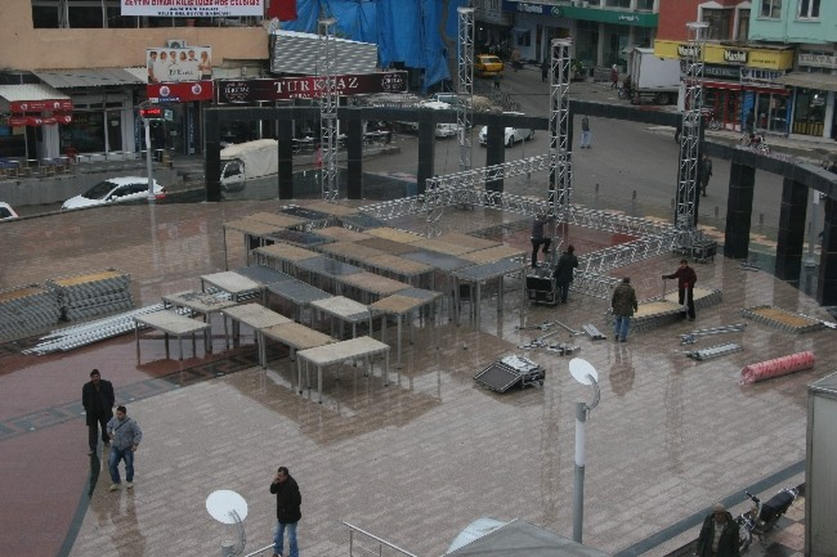 Kilis, Cumhurbaşkanı Gül\'e Hazırlanıyor