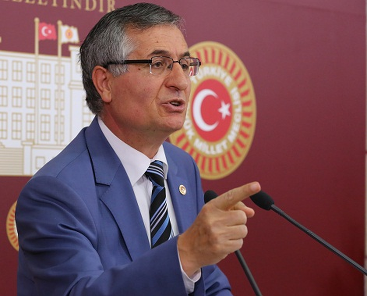 MHP Ankara Milletvekili Özcan Yeniçeri\'nin Basın Toplantısı
