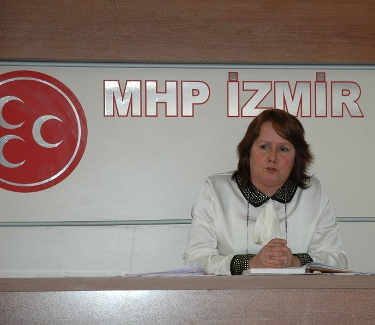 MHP\'li Yöndem Kadın Hakları Gününü Kutladı