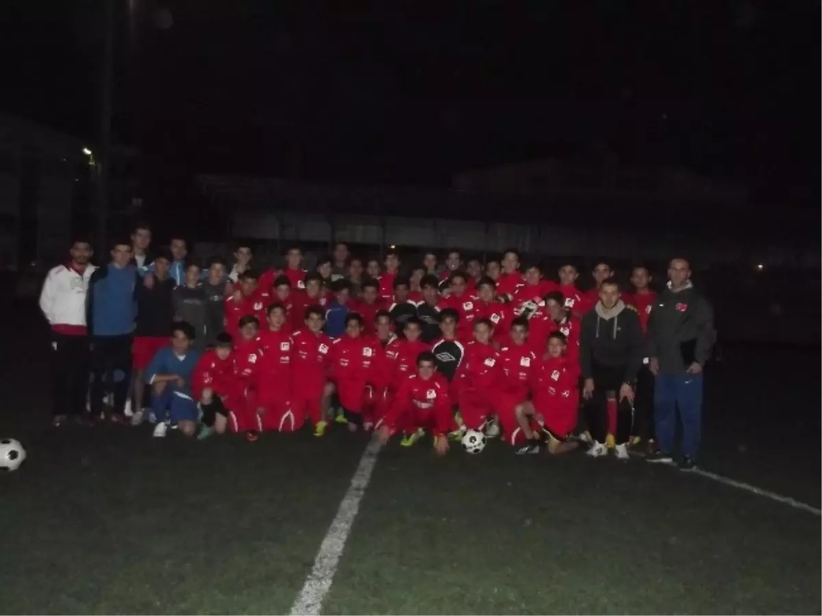 Milli Takıma Seçilebilmek İçin Çalışıyorlar