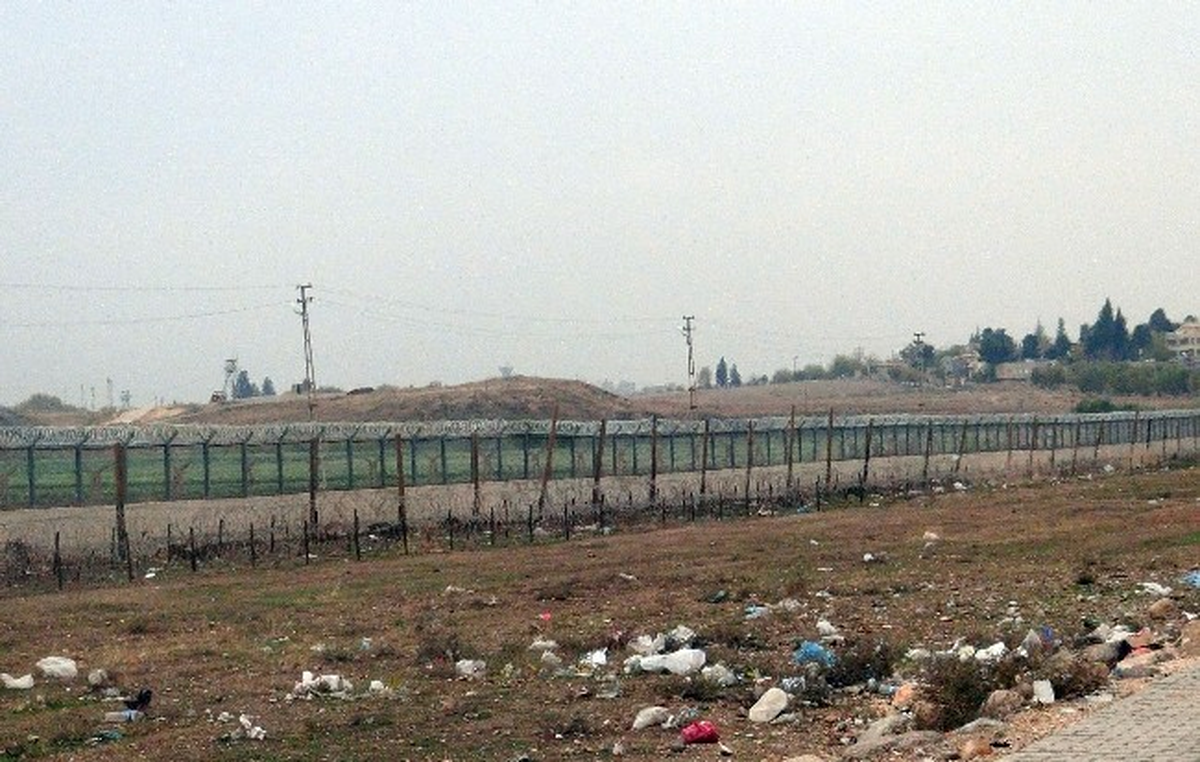 Nusaybin\'de İstinat Duvarı Yapımı Devam Ediyor