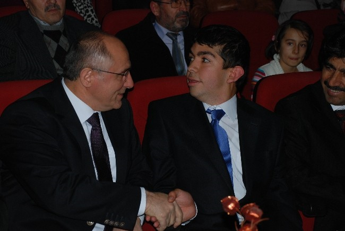 Özel Eğitim Öğrencilerinden Muhteşem Gece