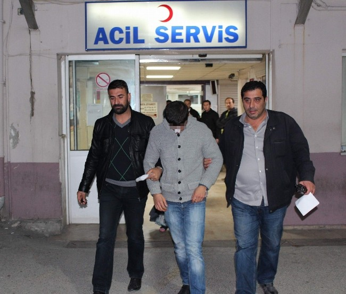 Manisa\'da Para Vermeyen Babasını Bıçakladı