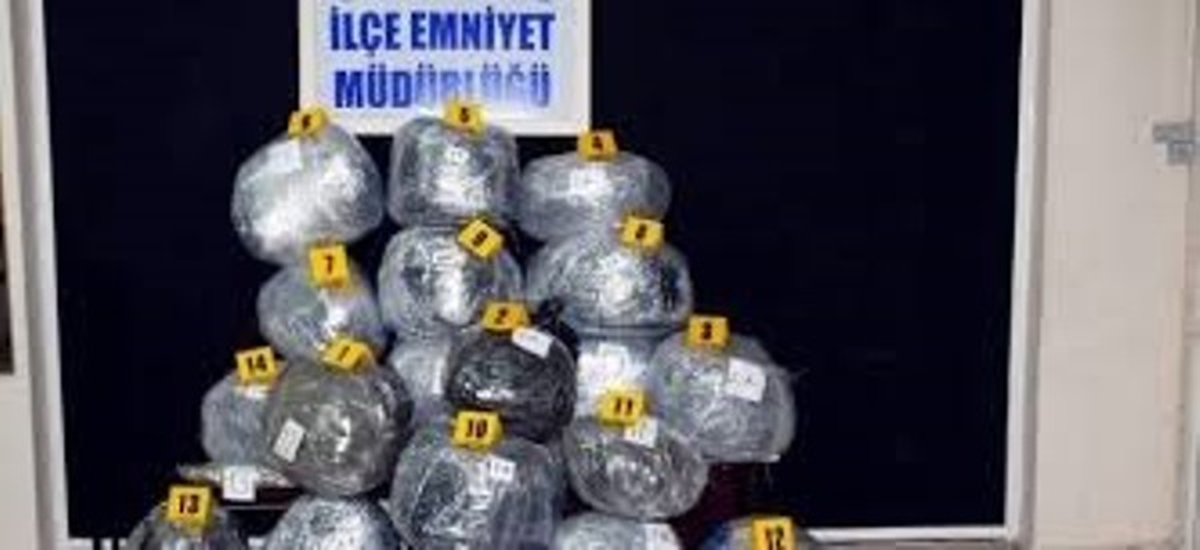 Sivas\'ta 101 Kilogram Esrar Ele Geçirildi