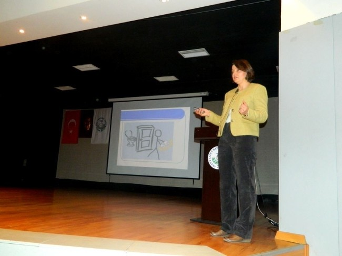Üniversite Yemekhane Personeline Hijyen Eğitimi Verildi