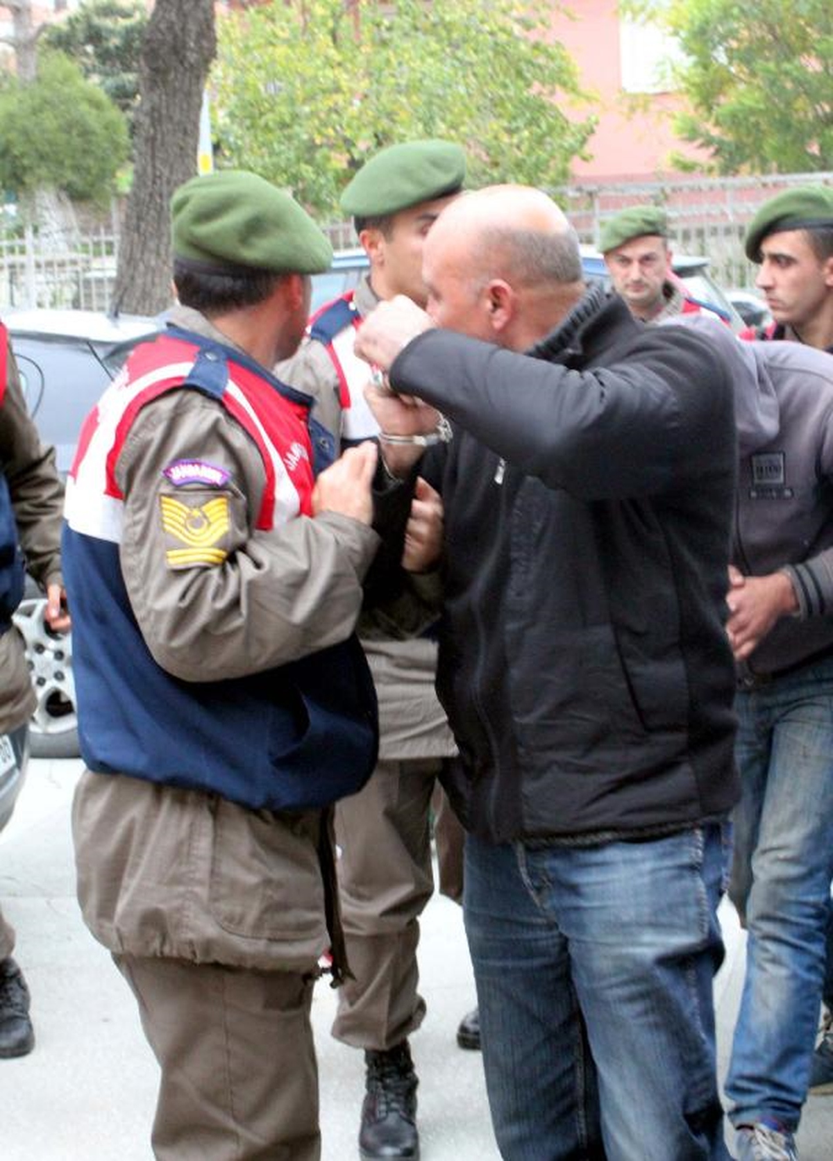 Urla\'da Cinsel İstismar Operasyonu