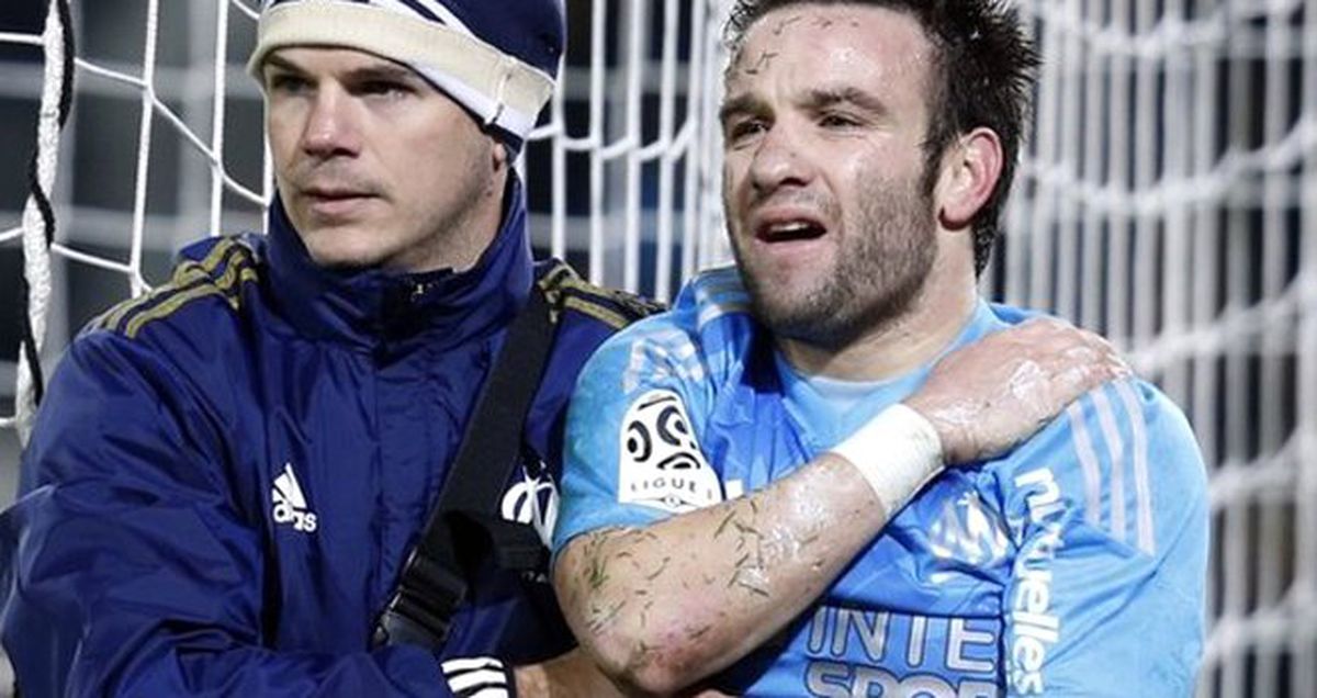 Valbuena\'nın Omzu Çıktı