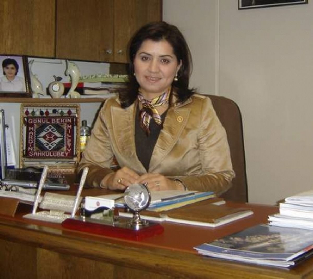 Ak Partili Gönül: Kadınlar, Modern Türkiye\'nin Simgesi