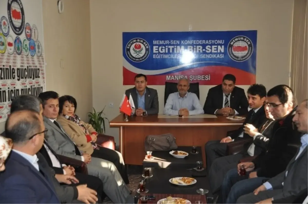 Ak Partili Yüksel'den Memur- Sen'e Ziyaret