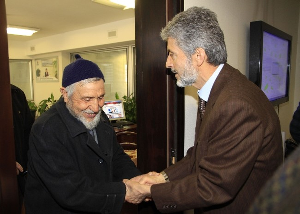Akşemsettin Mahallesi Sakinlerinden Başkan Tuna\'ya Teşekkür