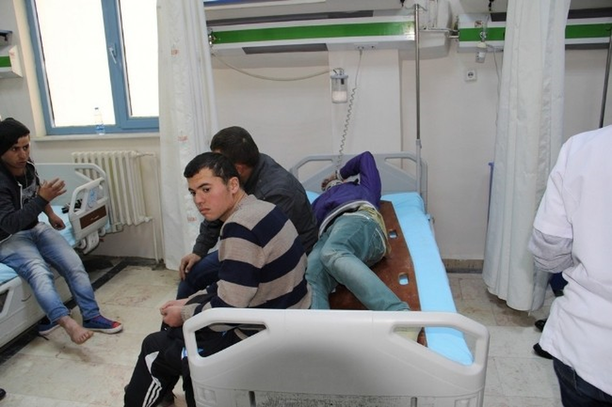 Başkale\'de Askeri Araç Takla Attı: 11 Yaralı