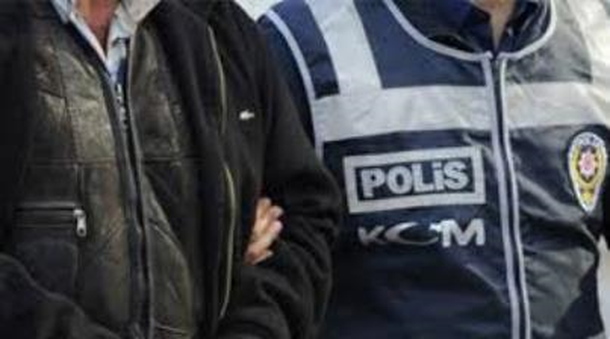 Avm\'den Elbise Hırsızlığı