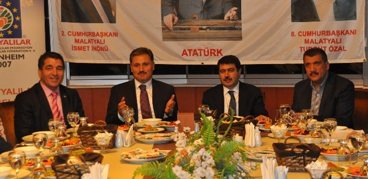 Avrupa Malatyalılar Federasyonu Toplantı Yaptı
