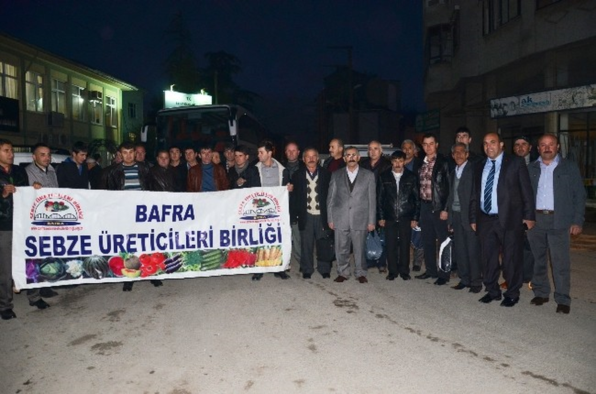 Bafralı Çiftçiler, Antalya\'da Tarım Fuarına Katıldı