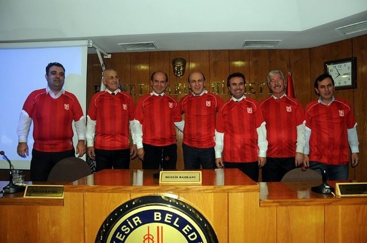 Balıkesir Belediye Meclisinde Balıkesirspor Sevinci Yaşandı